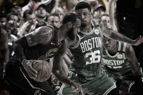 KAIYUN-中国队带队取胜！，詹姆斯重要时刻出色防守赢得满堂喝彩(詹姆斯生涯最霸气扣篮)