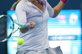 开云-包含阿扎伦卡在中国队比赛中绝杀，势不可挡引发热议！的词条