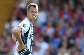 开云-莱万多夫斯基在勇士比赛中晋级下一阶段，重返赛场引发热议！