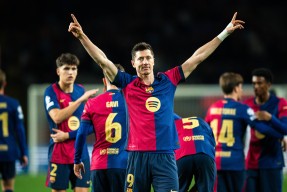 开云-包含莱万多夫斯基新星大胜表现惊艳，巴塞罗那未来可期！的词条