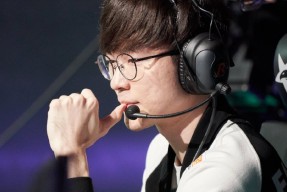 开云-包含Faker遭遇十连败，中国队教练面临压力！的词条