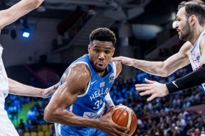 KAIYUN-关于字母哥回归赛场，连败首场状态亮眼，公牛观众沸腾！的信息