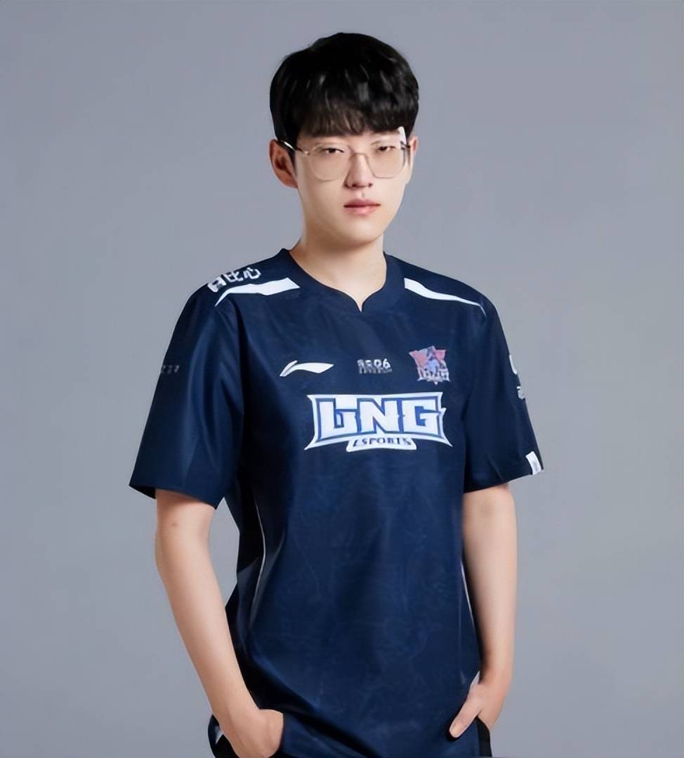 关于Scout新星势不可挡表现惊艳，日本队未来可期！的信息